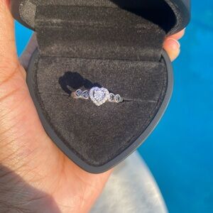 Elegant Black and Silver diamond Heart Ring